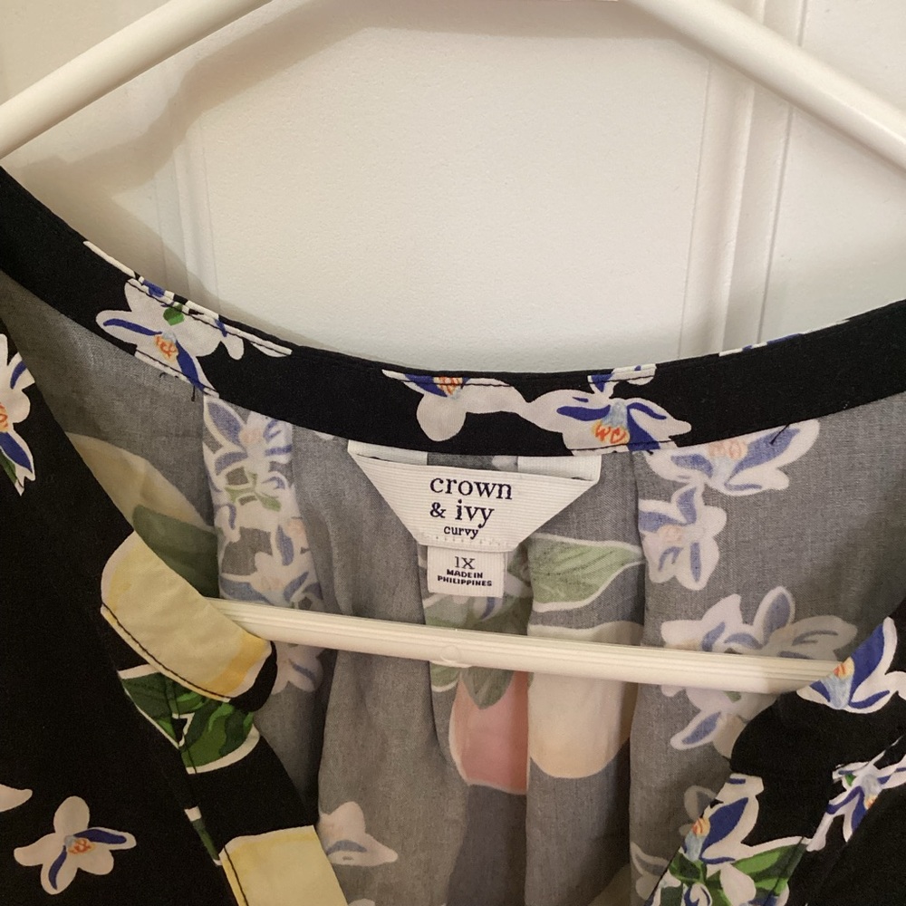 Crown & Ivy Black Floral and Fruit Tank Top - Picture 2 of 4